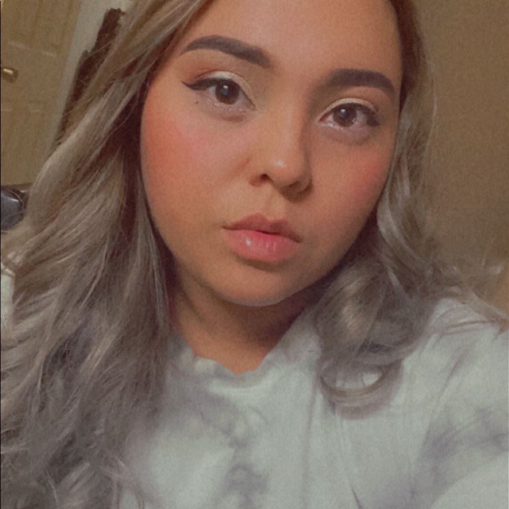 Meet your Posher, Breanna